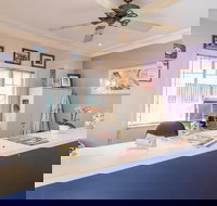 Kookaburra Inn - Sunshine Coast Tourism