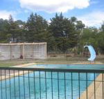 Golden Hills Motel - Holiday Sunshine Coast