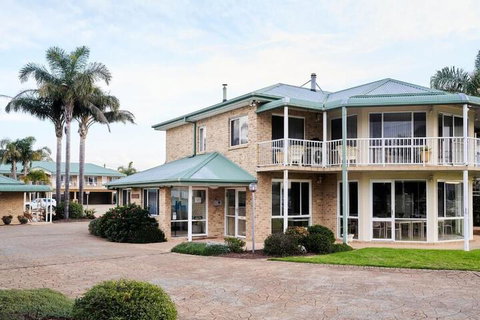 Harbourview House - Sunshine Coast Tourism 2