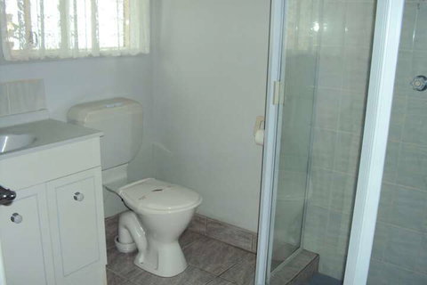 Palm Valley Motel And Self-contained Holiday Units - Holiday Sunshine Coast 3