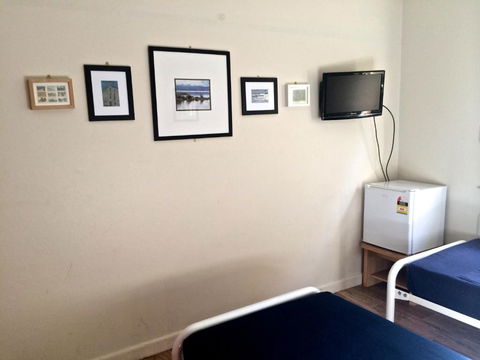 Guesthouse 83 - Sunshine Coast Tourism 3