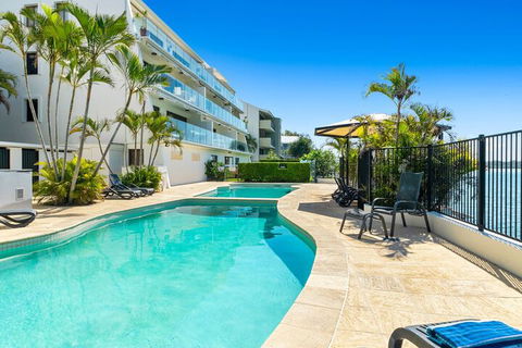 Aqua Linea - Holiday Sunshine Coast 3