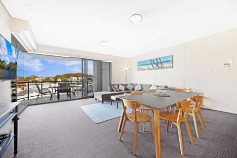 Cote DAzur Resort - Holiday Sunshine Coast 5