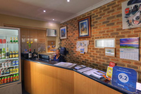 Jumbuck Motor Inn - Sunshine Coast Tourism 5