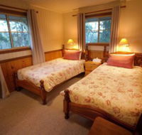 Accommodation Creek Cottages - Holiday Sunshine Coast