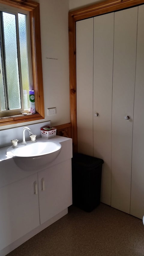 Awonga Cottages - Sunshine Coast Tourism 4