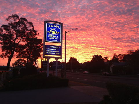 Colonial Terrace Motor Inn - Sunshine Coast Tourism 0