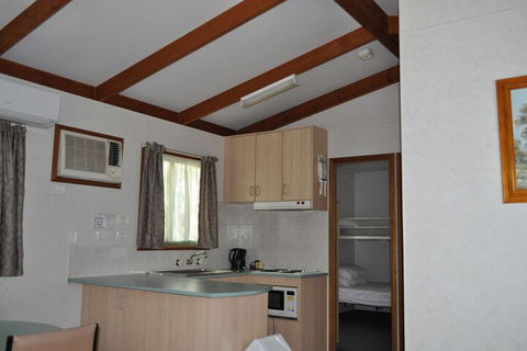 Amaze N Things Holiday Park & Motel - Sunshine Coast Tourism 6
