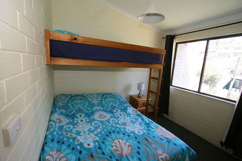 Alpha Centauri Townhouses - Sunshine Coast Tourism 1