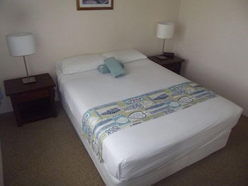 Pelican Shore Villas - Holiday Sunshine Coast 2