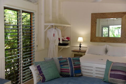 Sejala Beach Huts - Holiday Sunshine Coast 5