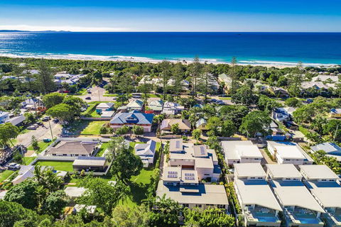 A PERFECT STAY - Clique 2 - Holiday Sunshine Coast 3