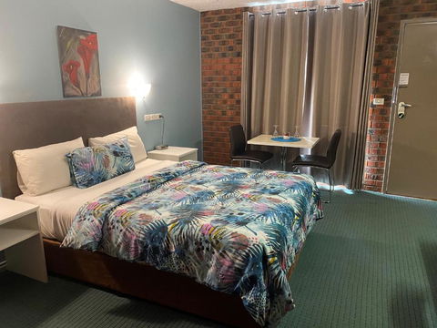 Zero Inn Motel - Sunshine Coast Tourism 2