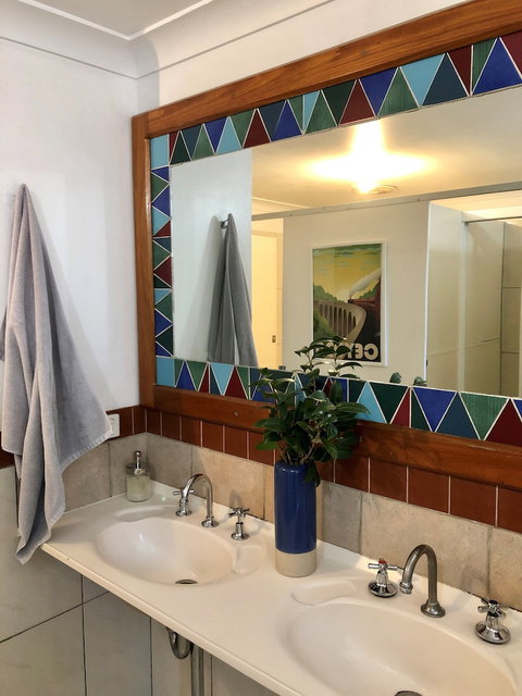 The Belfry Guesthouse - Holiday Sunshine Coast 6