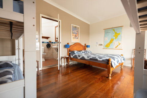 The Belfry Guesthouse - Holiday Sunshine Coast 5