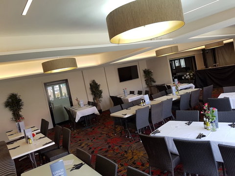 Windsor Hotel Dalby - Holiday Sunshine Coast 3