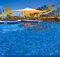 Paradise Lakes Motel - Sunshine Coast Tourism