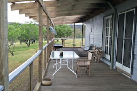 Kinross Metcalfe Farm - Holiday Sunshine Coast 0