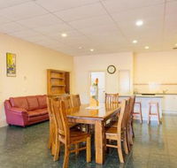 Holiday on Mostyn - Holiday Sunshine Coast