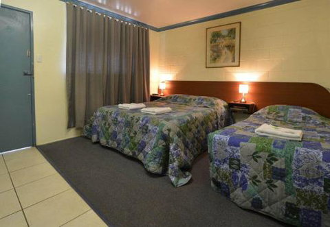 Nanango Antler Motel - Sunshine Coast Tourism 3