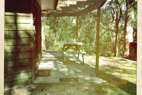 Twin Falls Bush Cottages - Holiday Sunshine Coast 7