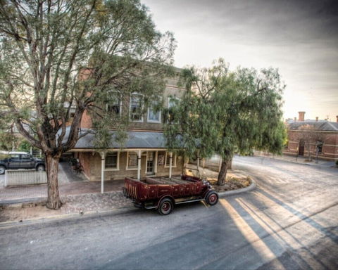 The Steampacket Inn - Sunshine Coast Tourism 0