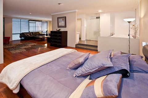 New York On King - Holiday Sunshine Coast 3