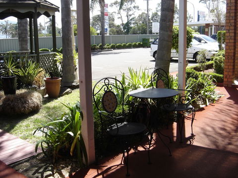 Avaleen Lodge Motor Inn - Holiday Sunshine Coast 0