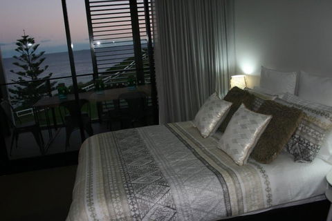 Apartment On King Street - Holiday Sunshine Coast 3