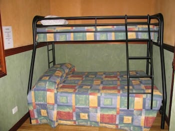 Ivanhoe Village Caravan Resort - Sunshine Coast Tourism 4