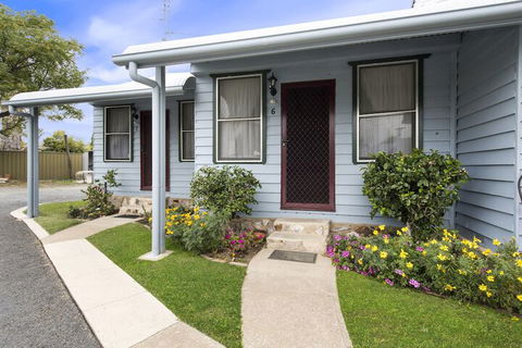 Canberra Ave Villas - Holiday Sunshine Coast 3