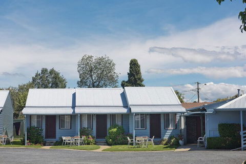 Canberra Ave Villas - Holiday Sunshine Coast 1
