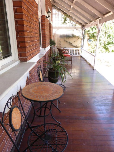 Lakeside Bed & Breakfast - Holiday Sunshine Coast 2