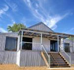 Black Sheep Inn - Sunshine Coast Tourism