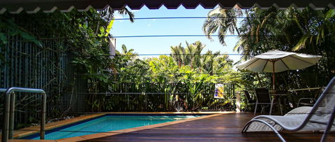 Port Douglas Cottage And Lodge - Sunshine Coast Tourism 1