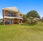 On the Beach at Hastings Point - Sunshine Coast Tourism