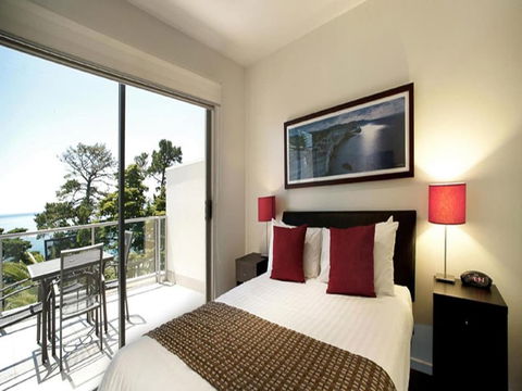 The Waves Apartments - Sunshine Coast Tourism 0
