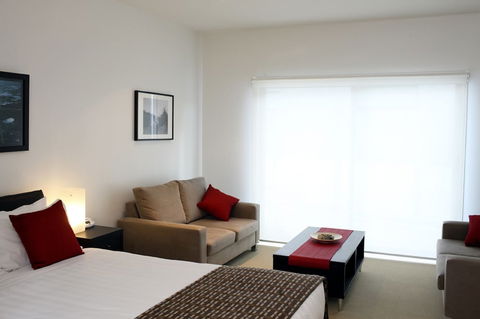 The Waves Apartments - Sunshine Coast Tourism 3