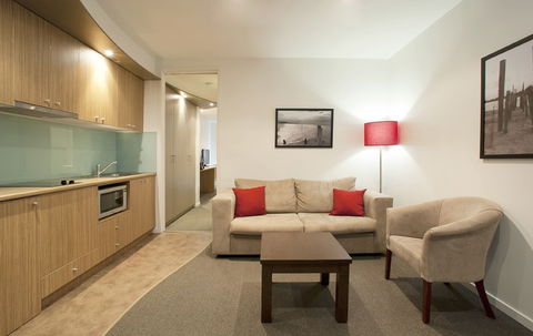 The Waves Apartments - Sunshine Coast Tourism 6