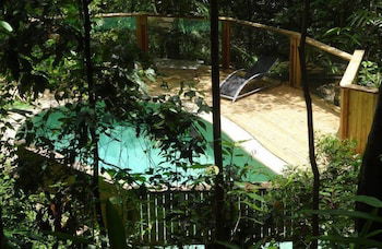 Treetops Accommodation Montville - Holiday Sunshine Coast 6