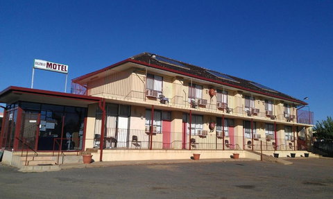 Goolgowi Highway Motel - Sunshine Coast Tourism 1
