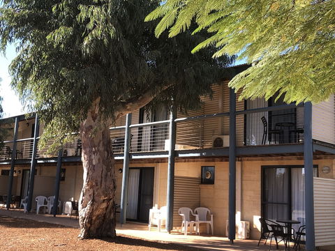Pelican's Nest - Holiday Sunshine Coast 1