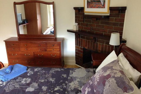 MacDonnell House Naracoorte - Holiday Sunshine Coast 4