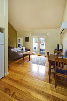 Port Boutique Accommodation - Sunshine Coast Tourism 3