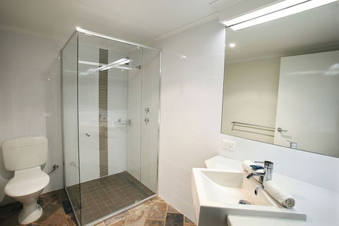 Whalers Cove Villas - Holiday Sunshine Coast 5