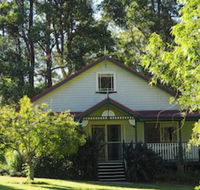Telegraph Retreat Cottages - Holiday Sunshine Coast