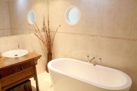 Beachside Entertainer - Holiday Sunshine Coast 3