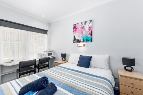 Wattle Grove Motel Maryborough - Holiday Sunshine Coast 2