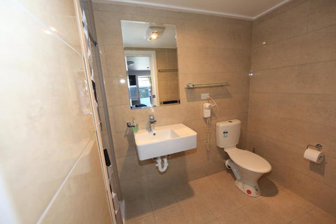 Wattle Grove Motel Maryborough - Holiday Sunshine Coast 1