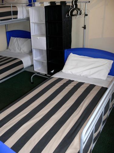 Adelaide Backpackers Inn - Holiday Sunshine Coast 1